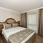 The Hotel 4*