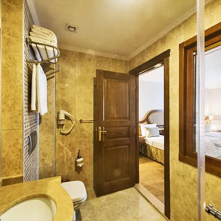 The Hotel 4*