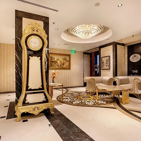 Hotel The 3*